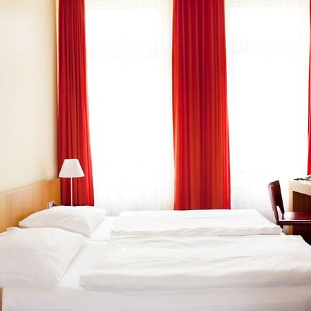 Hotel Vienna House Easy By Wyndham Rostock Camera foto